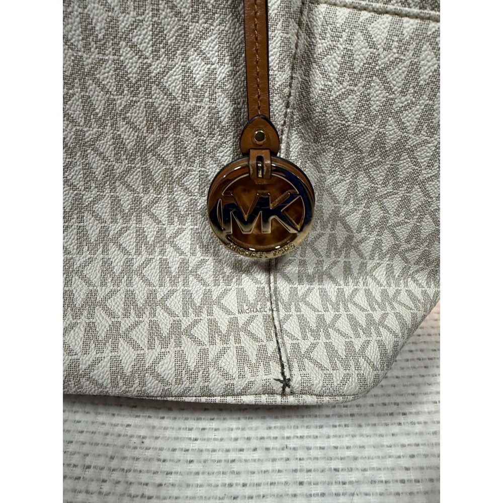 Michael Kors Voyager Medium Tote Bag Vanilla Logo Signature Brown Trim Gold Tone